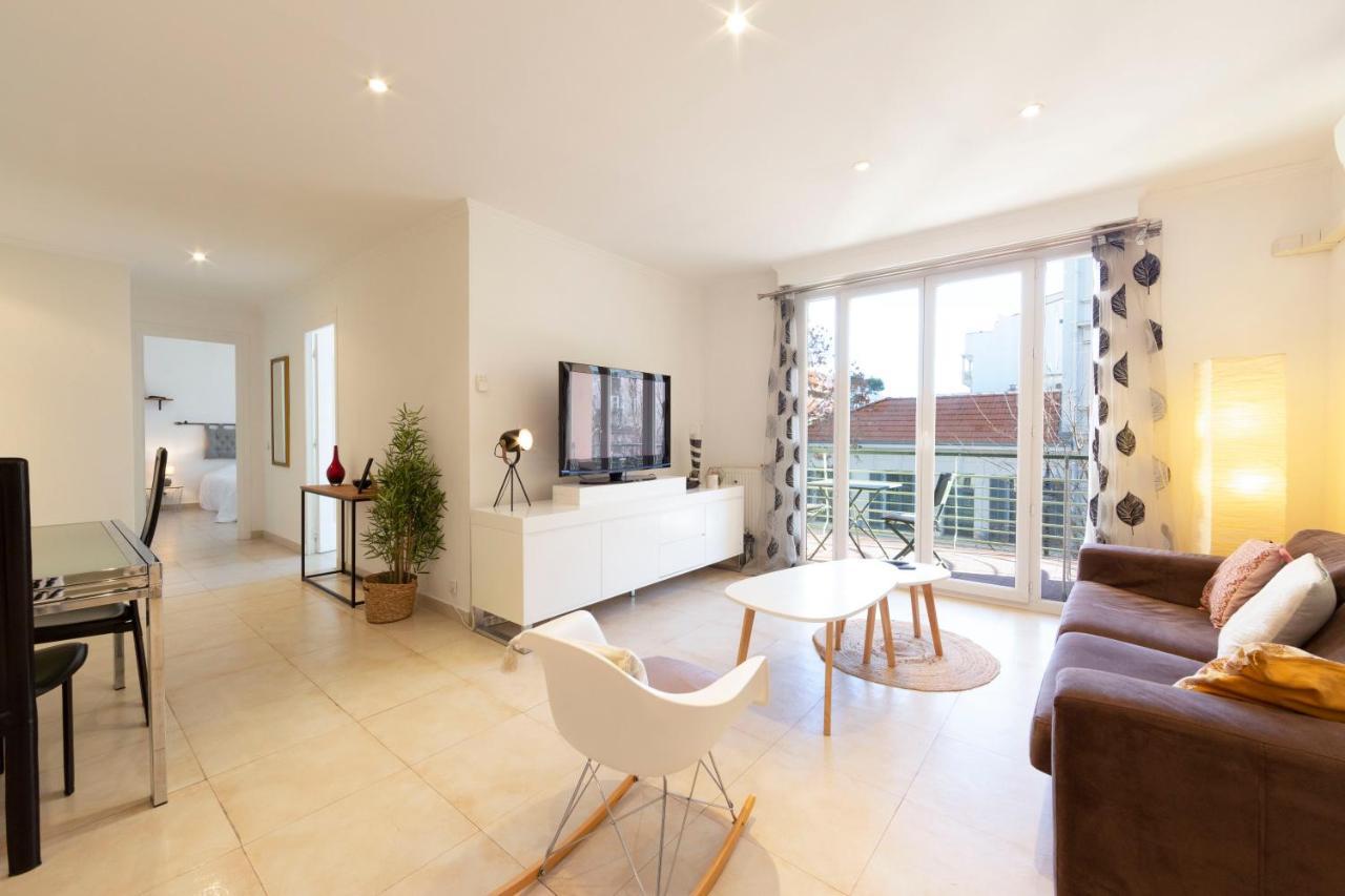 Robert Soleau Bright Design Flat Center Of Antibes Apartment Exterior photo
